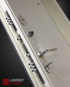 Входная дверь Платинум 17 — Золотой дуб купить в Москве